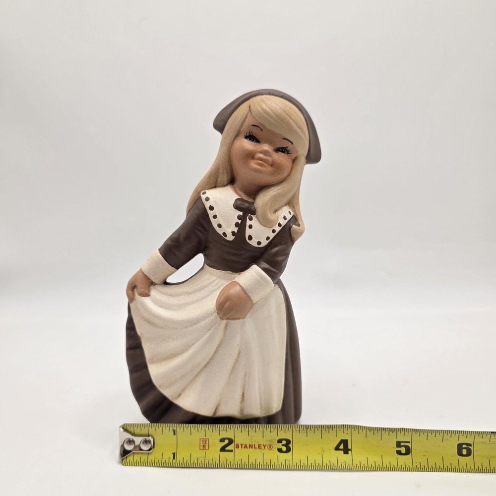 Vintage 1979 Hand‎ Painted Pilgrim Girl Figurine Brown & Cream Dress - Picture 9 of 9